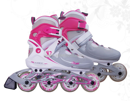 IN LINE ROLLAR SKATE